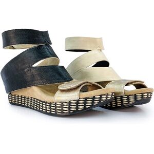 Elegant Black and Gold Women's Sandals